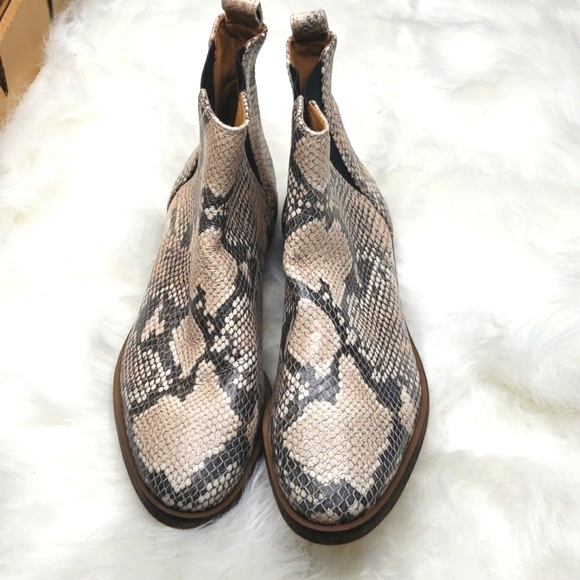 Lucky Brand leather Boot snake Haylia 7M new Chelsea boots - Picture 11 of 15